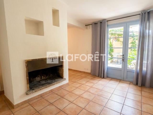 Appartement T3 BORMES LES MIMOSAS à louer