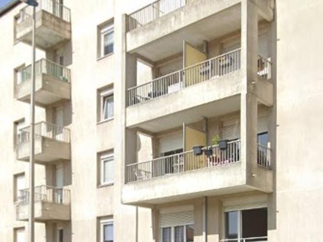 APPARTEMENT T3 CENTRE VILLE MONTCEAU