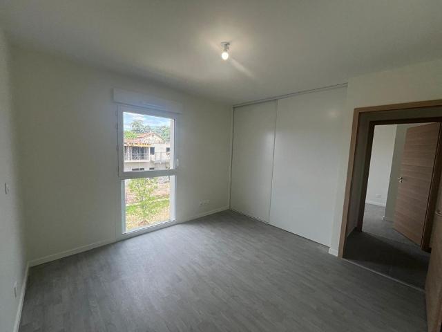 Appartement T3 CHAZELLES SUR LYON à louer