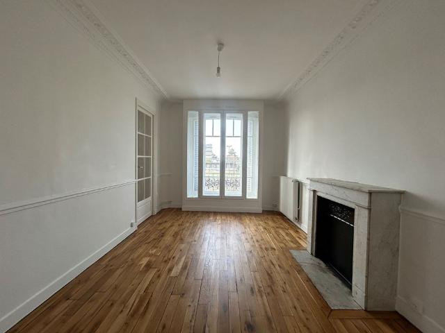 Appartement T3 CHARENTON LE PONT à louer