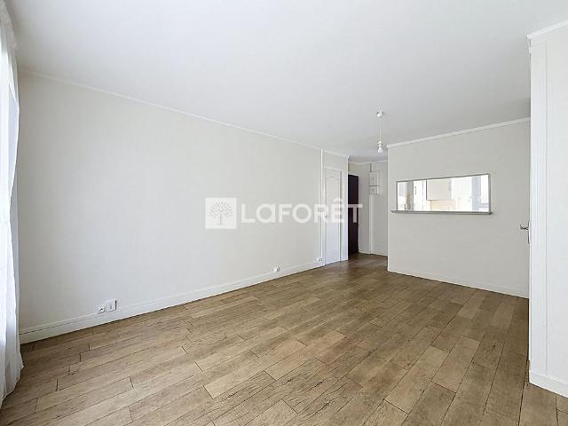 Appartement T3 COURBEVOIE à louer