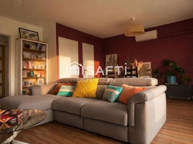 Grand T3 lumineux de 80 m², idéal famille ou couple, avec beaux volumes et environnement calme