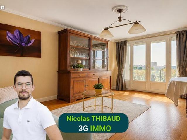 Appartement T3 dans le centre / Grande cave / Place de parking