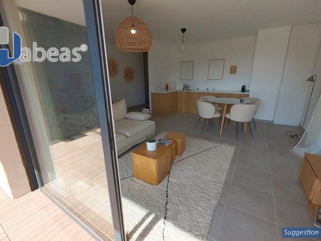 Appartement T3 de 58.65 m² avec jardin de 101m², terrasse et deux parkings