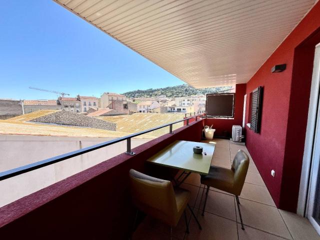 Appartement T3 de 60 m² avec terrasse, double garage et vue déga