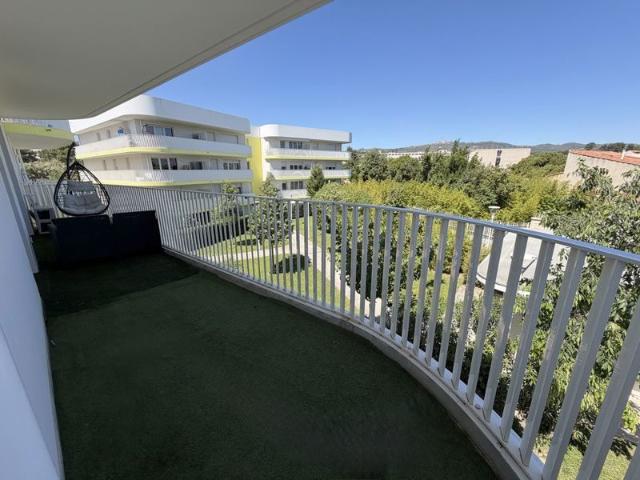APPARTEMENT T3 DE 61.5M² / SAINT MITRE / TERRASSE DE 22M² /