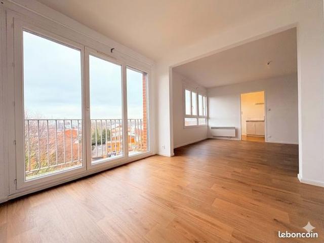 Appartement t3 de 65 m² – vue dégagée et verdoyante – dernier étage