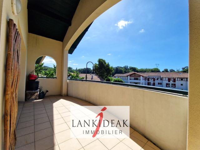 Appartement T3 de 66 m2 au centre d'Ustaritz