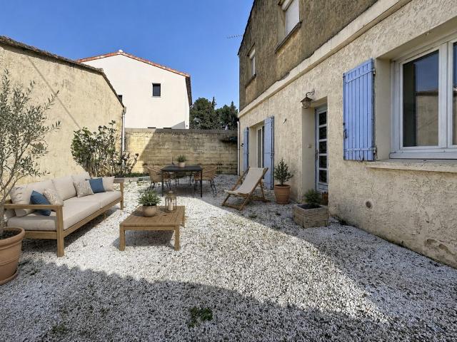 Appartement T3 de 68 m² avec extérieur accès de plain pie 70m² Morières lès Avignon