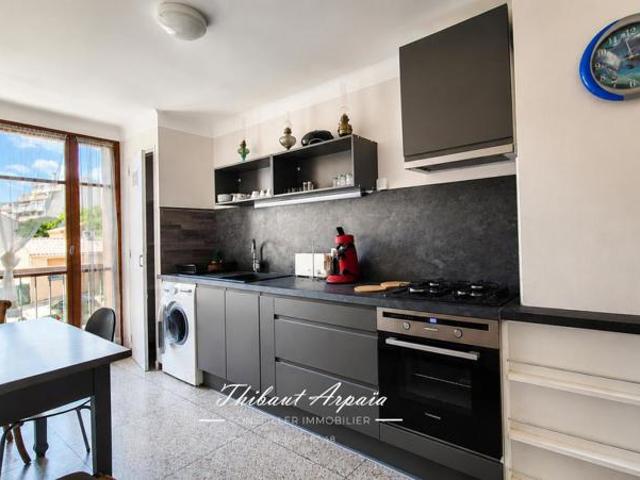 Appartement T3 de 69 m² habitables avec ascenseur