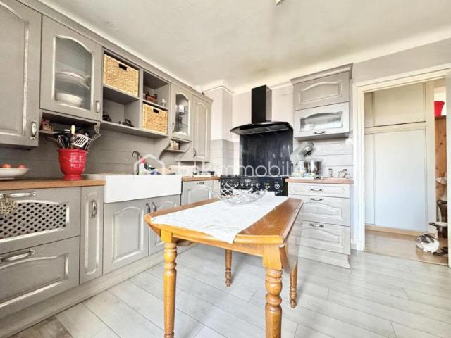 Appartement T3 de 70M2 avec cave et place de parking