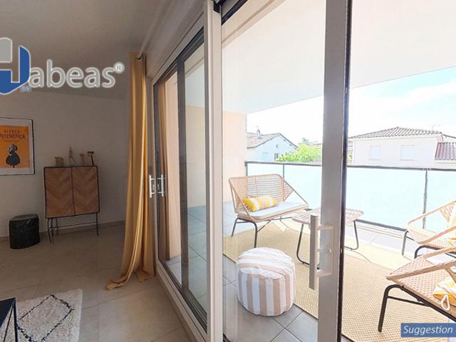 Appartement T3 de 71 m² avec loggia de 13 m² à Craponne