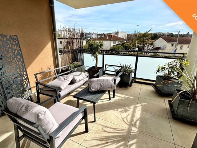 Appartement T3 de 77 m2 avec terrasse et garage