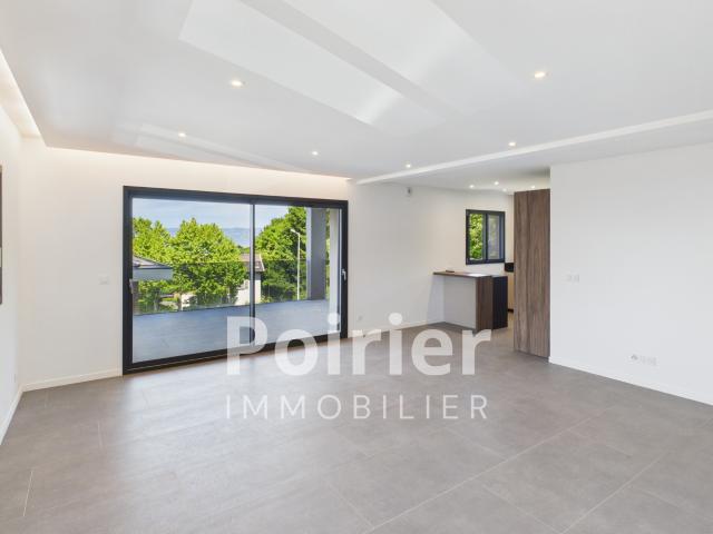 Appartement T3 de 77m2 avec stationnements privatif