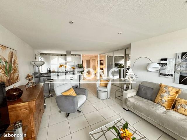 Appartement T3 de 75 m2 avec parking à Canet sud