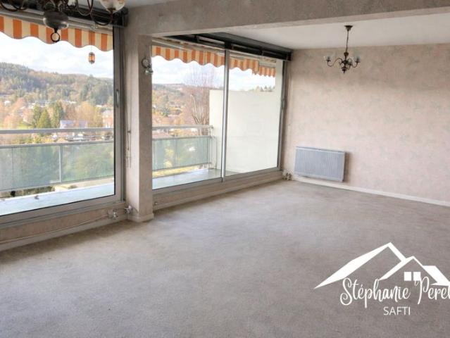 Appartement T3 de 88 m² avec balcon, garage et cave – Ussel