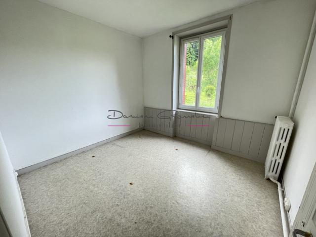 Appartement T3 de plain pied avec terrasse