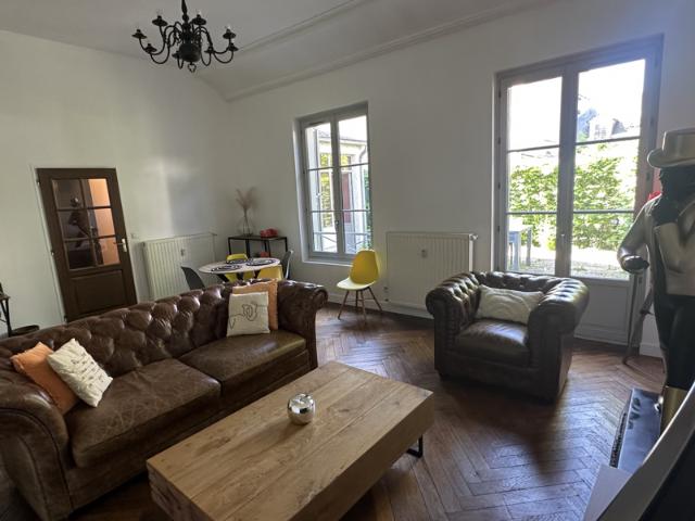 Appartement T3 de standing Blois administratif
