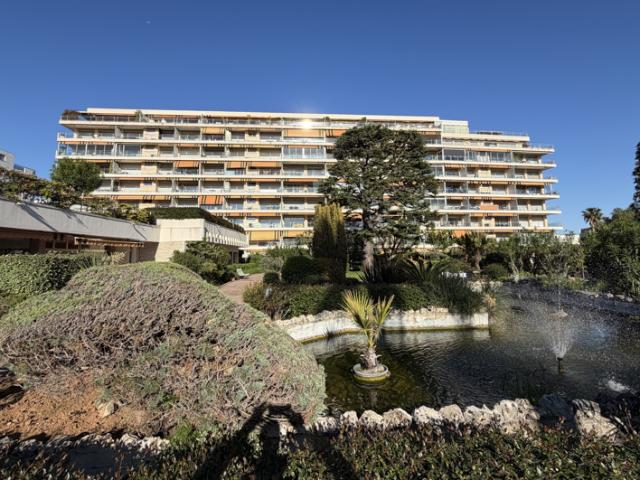 Appartement T3 de standing Cannes, secteur Basse Californi