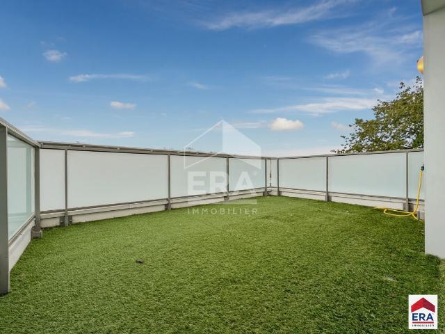 Appartement T3 duplex 70 m2 Terrasse 2 places de parking sécurisées Wasquehal Centre