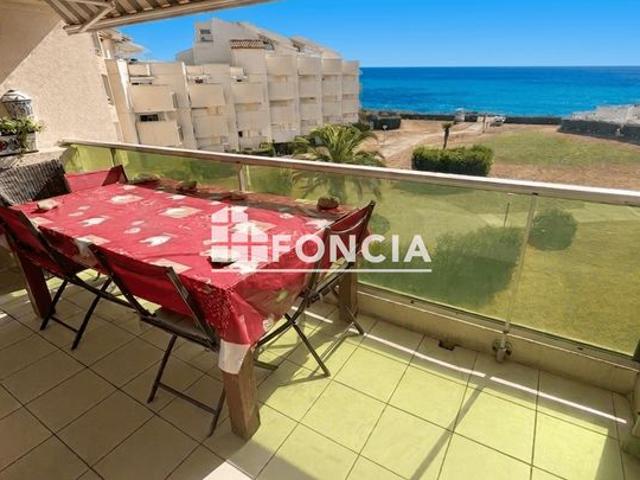 Appartement T3 duplex avec vue mer, terrasses, piscine, parking et gardien