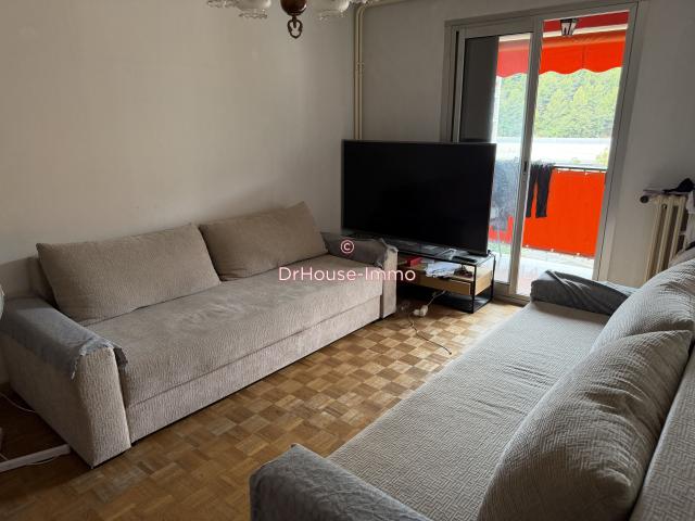 APPARTEMENT T3 EN ETAGE ELEVE AVEC UNE VUE DEGAGEE