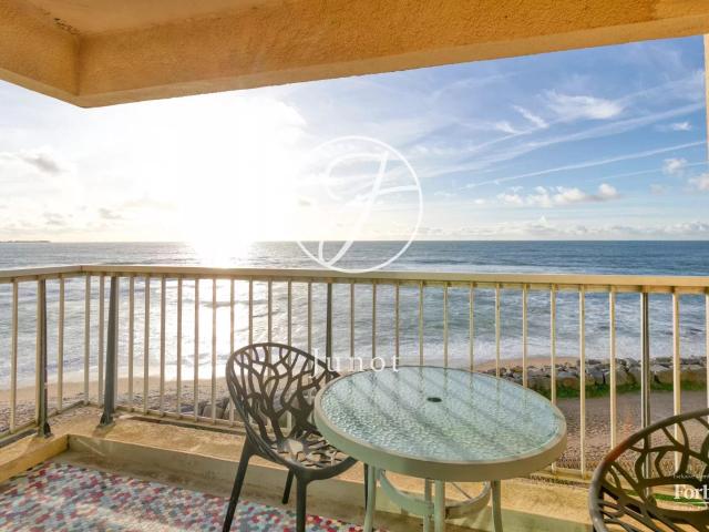 Appartement T3 en front de mer 72,92m² Carrez 3e étage ascenseur Parking fermé 2 balcons