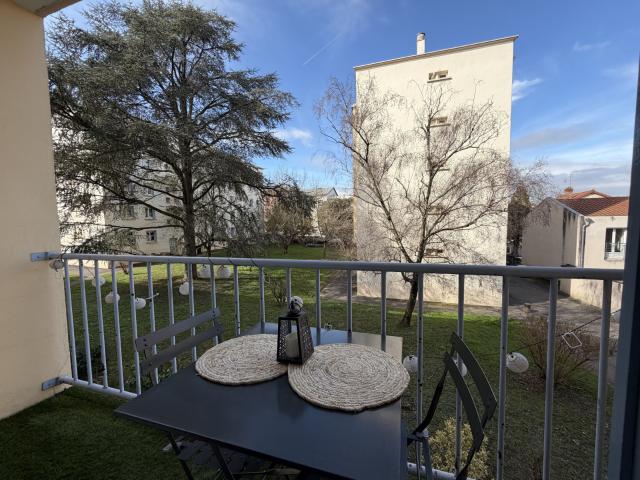 Appartement T3 en hyper centre d'Oullins