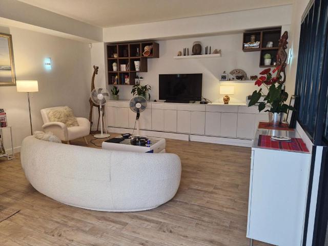 APPARTEMENT T3 ENTIEREMENT RENOVE