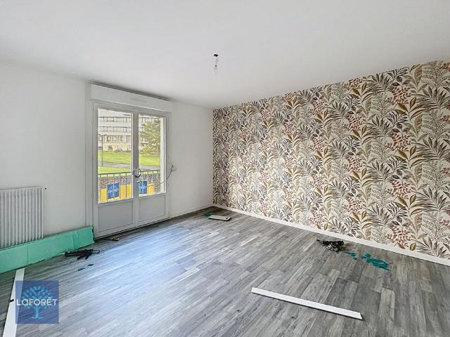 Appartement T3 FOUGERES à louer