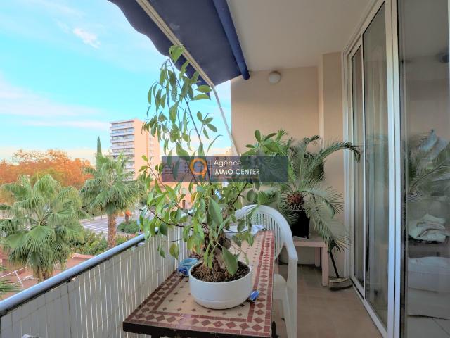 APPARTEMENT T3 HYERES