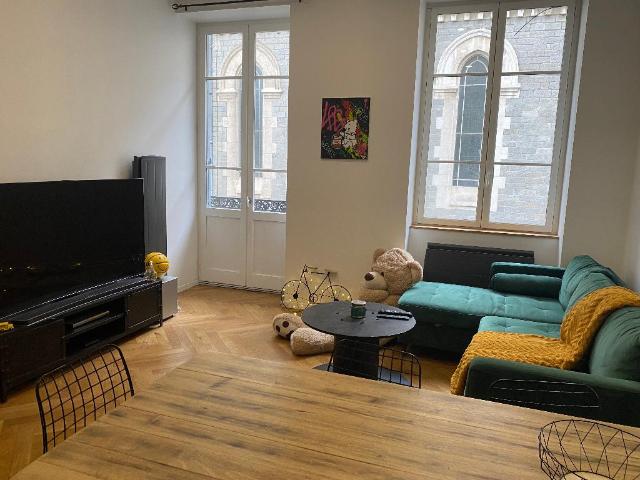 ️ APPARTEMENT T3 – HYPERCENTRE – DISPONIBLE DÉBUT AOÛT