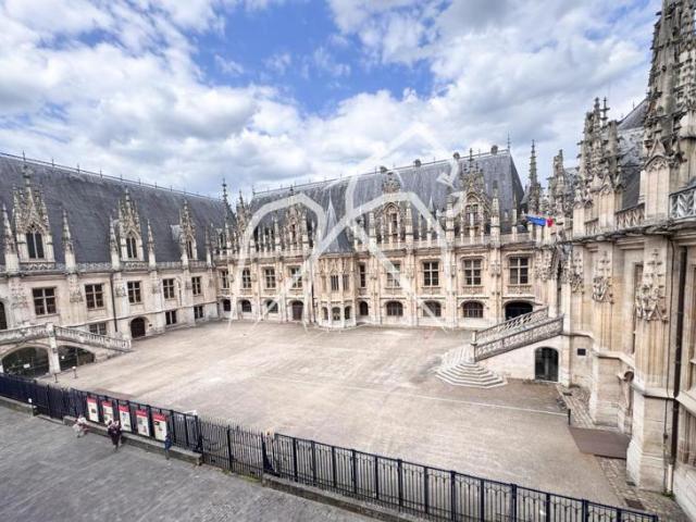 Appartement T3 | Hypercentre Rouen | Vue Palais de Justice