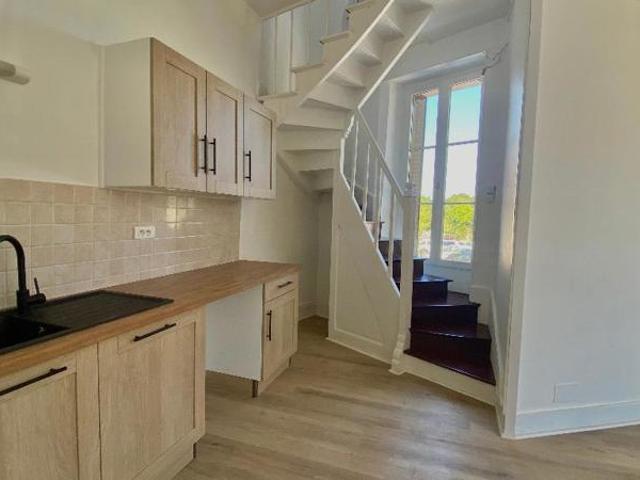 Appartement T3 idéalement situé place des promenades à Clamecy !