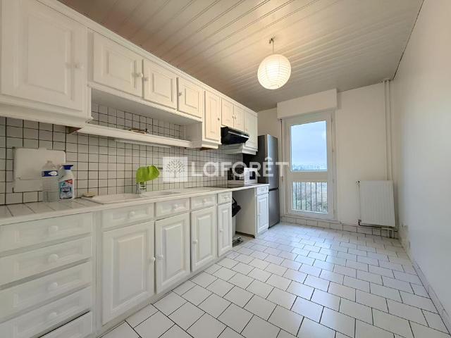 Appartement T3 L HAY LES ROSES à louer