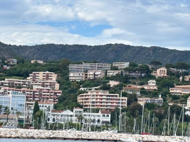 Appartement T3 Le Lavandou vue mer panoramique