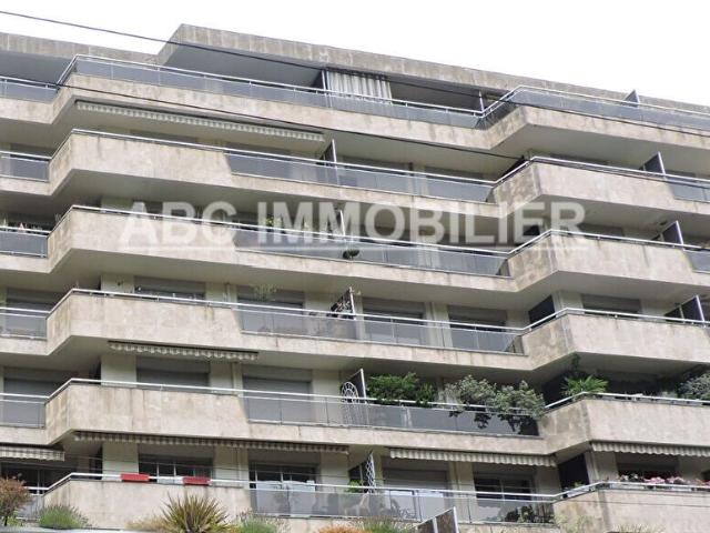 appartement t3 limoges avec grande terrasse