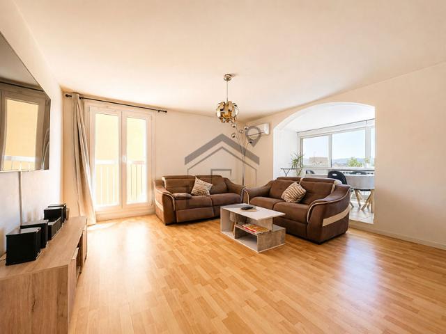 Appartement T3 Loggia Ascenseur Vue dégagée Lumineux