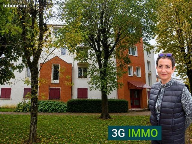 Appartement T3 lumineux 62 m² | Balcon exposé sud est et box fermé + grenier | Voisins le Bretonneux