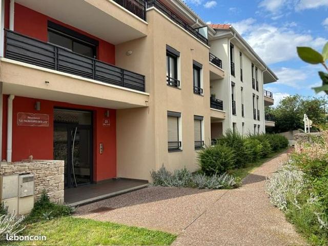 Appartement T3 Lumineux avec Balcon et place de parking– Millery 69390