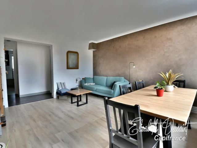Appartement T3 lumineux avec balcons d'environ 67 m²