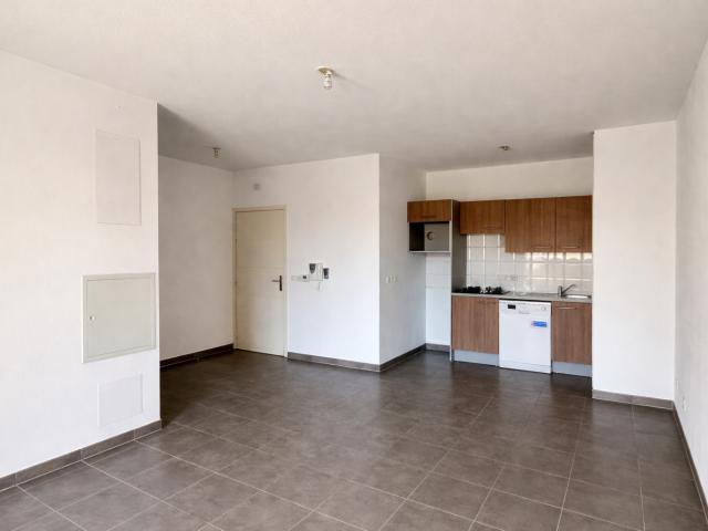 Appartement T3 lumineux avec terrasse plein sud et parking Le Haillan