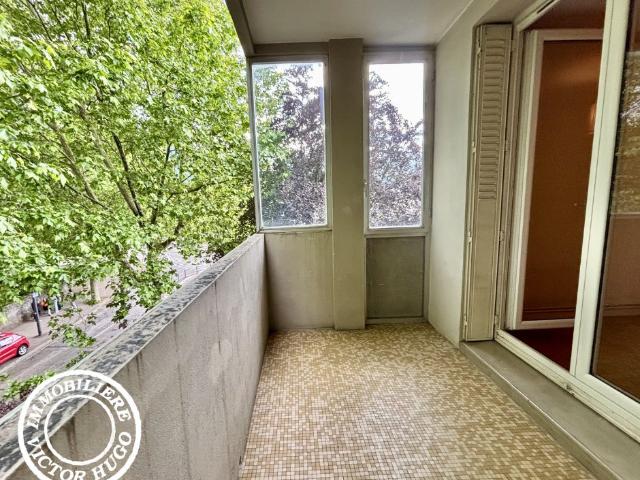 Appartement T3 lumineux de 65,89 m2 avec balcon Grenoble Rue Ronsard