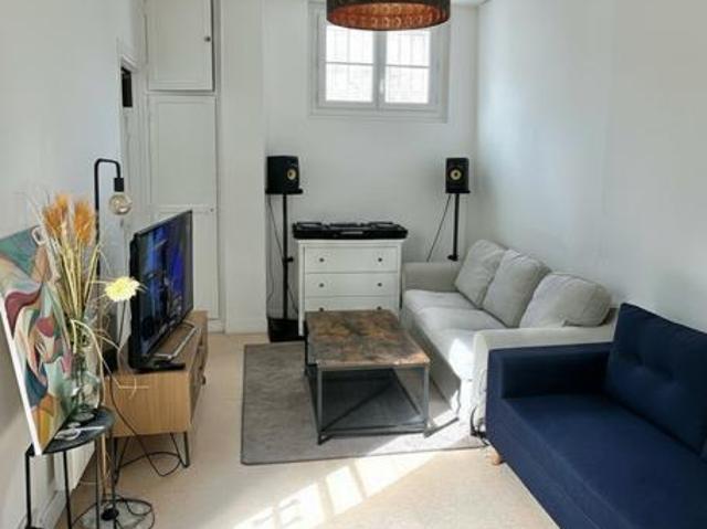 Appartement T3 lumineux et fonctionnel au coeur de Paris 10e