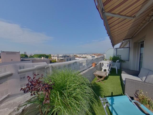 APPARTEMENT T3 MEUBLE 82.44 TERRASSE