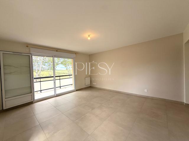 Appartement T3 MEUBLE à louer à Valleiry Réf. 2582