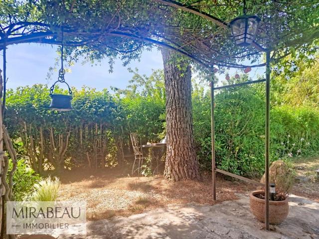 APPARTEMENT T3 MEUBLE AVEC JARDIN