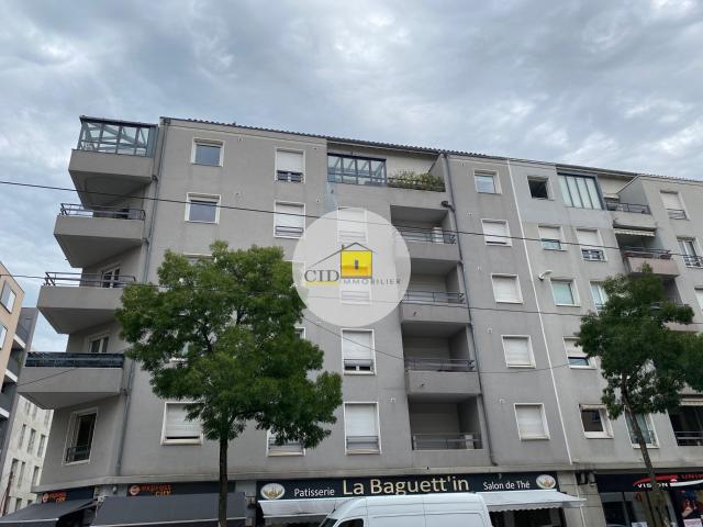 Appartement T3 meublé + garage