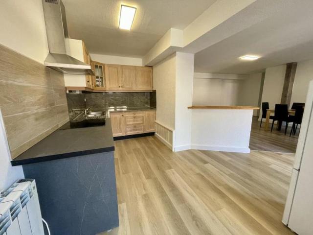 Appartement T3 meublé de 82 m² avec cour privative et parking – Luxeuil les Bains