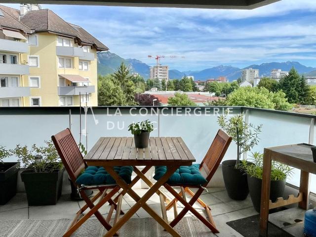 Appartement T3 moderne avec terrasse plein sud et grand garage Annecy